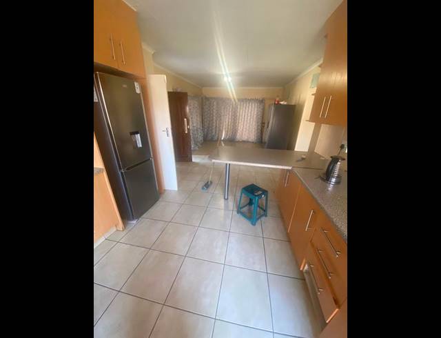 3 BEDROOM HOUSE FOR SALE IN MINERALIA